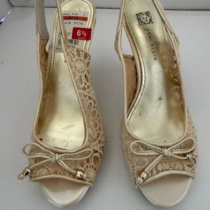 Anne Klein Cream Lace Peep-Toe Heels 6.5
